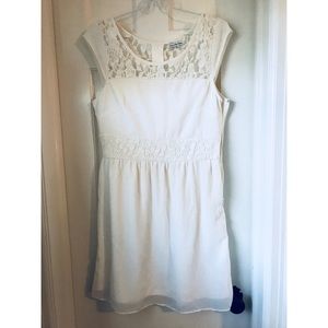 American Eagle White Dress Size 6